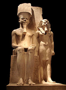 Horemheb_with_Amun