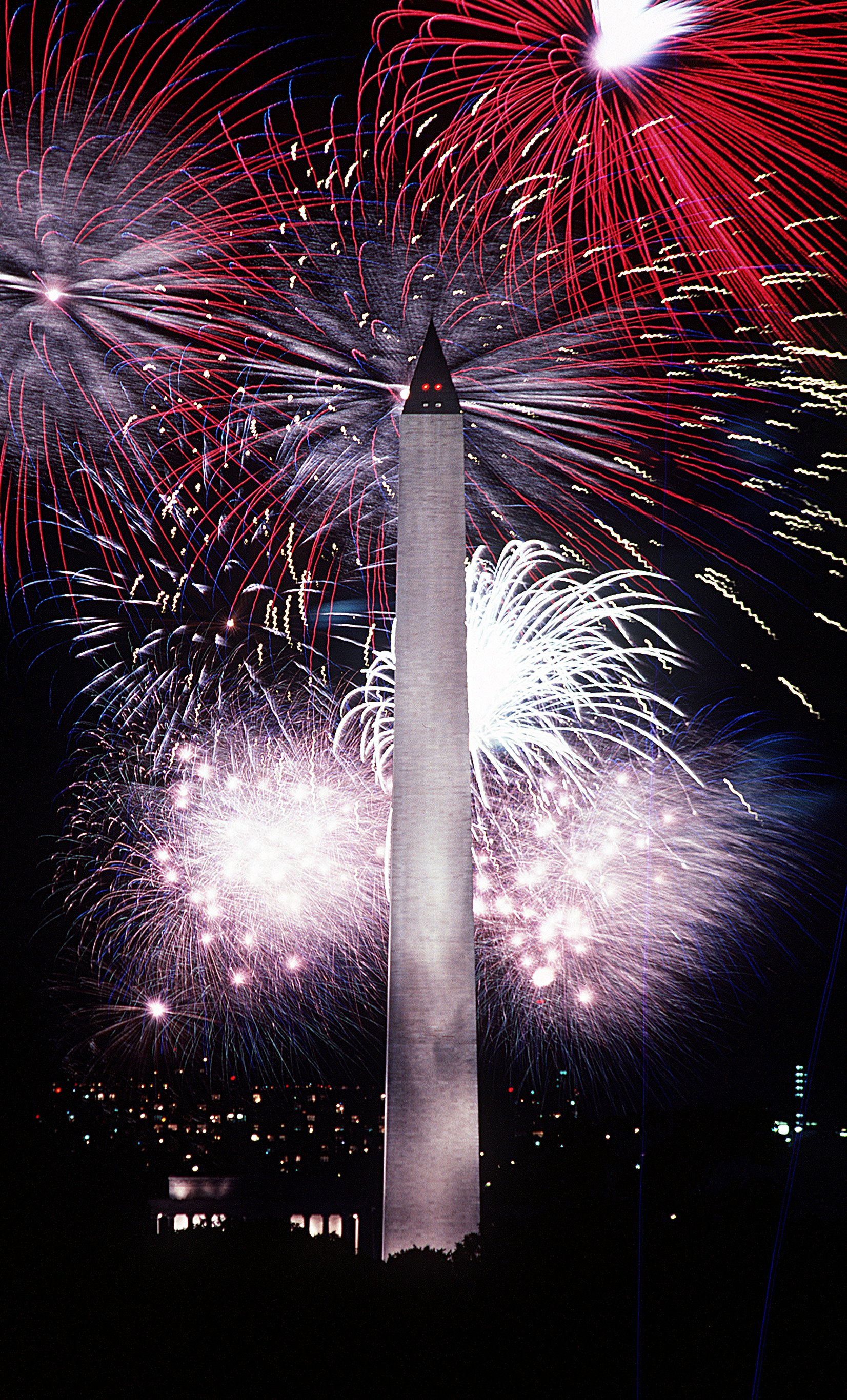 Fourth_of_July_Washington_Monument