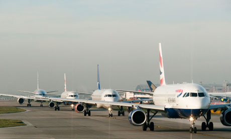 Planes queuing for takeoff at Heathrow