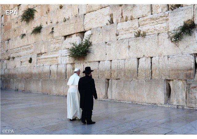 Pope Francis western wall Jerusalem