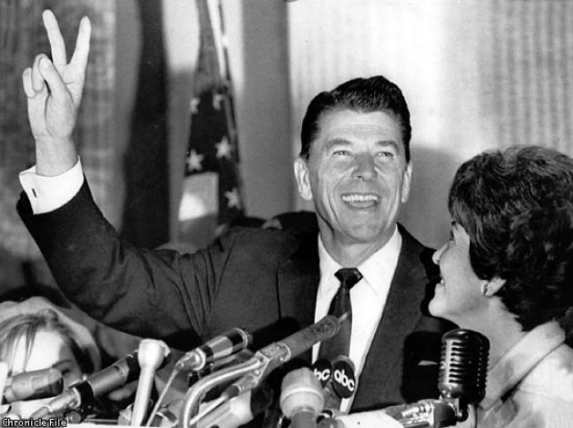 reagan peace sign