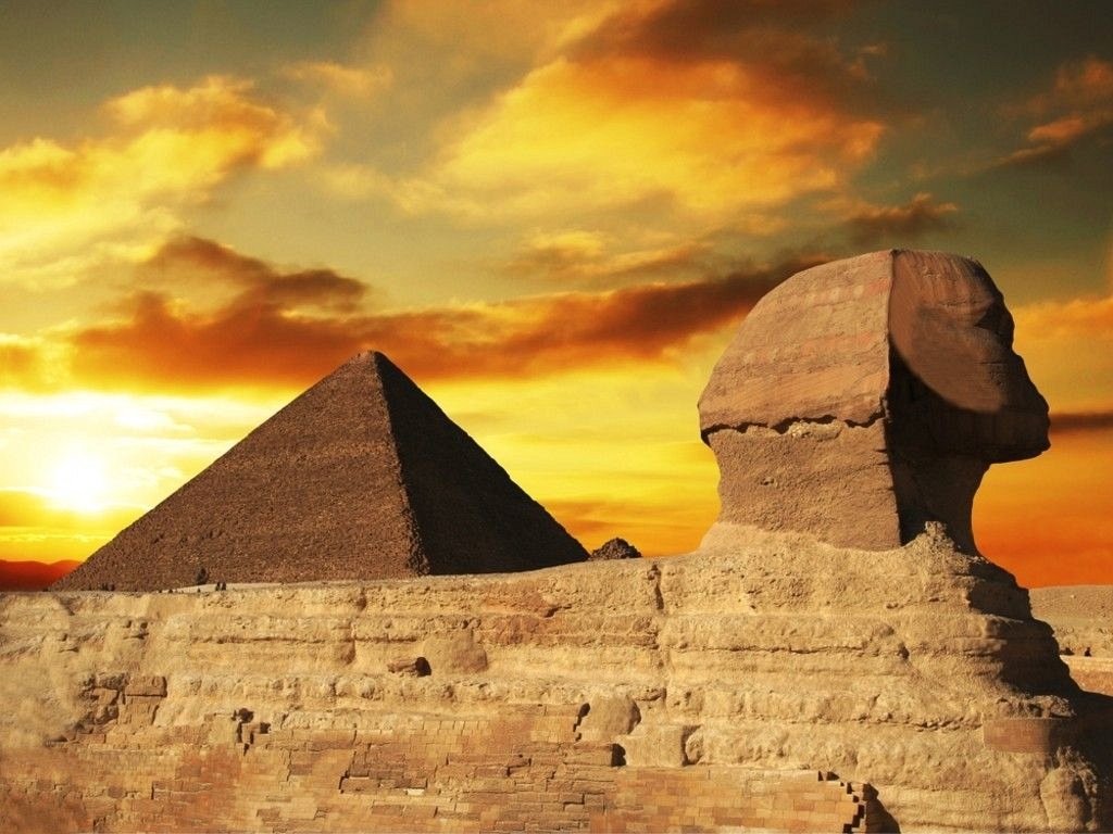 sphinx-and-pyramid-egypt