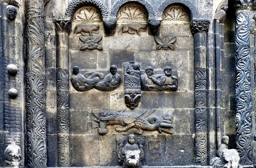 The Comacine Masters’ Global Masonic Knot